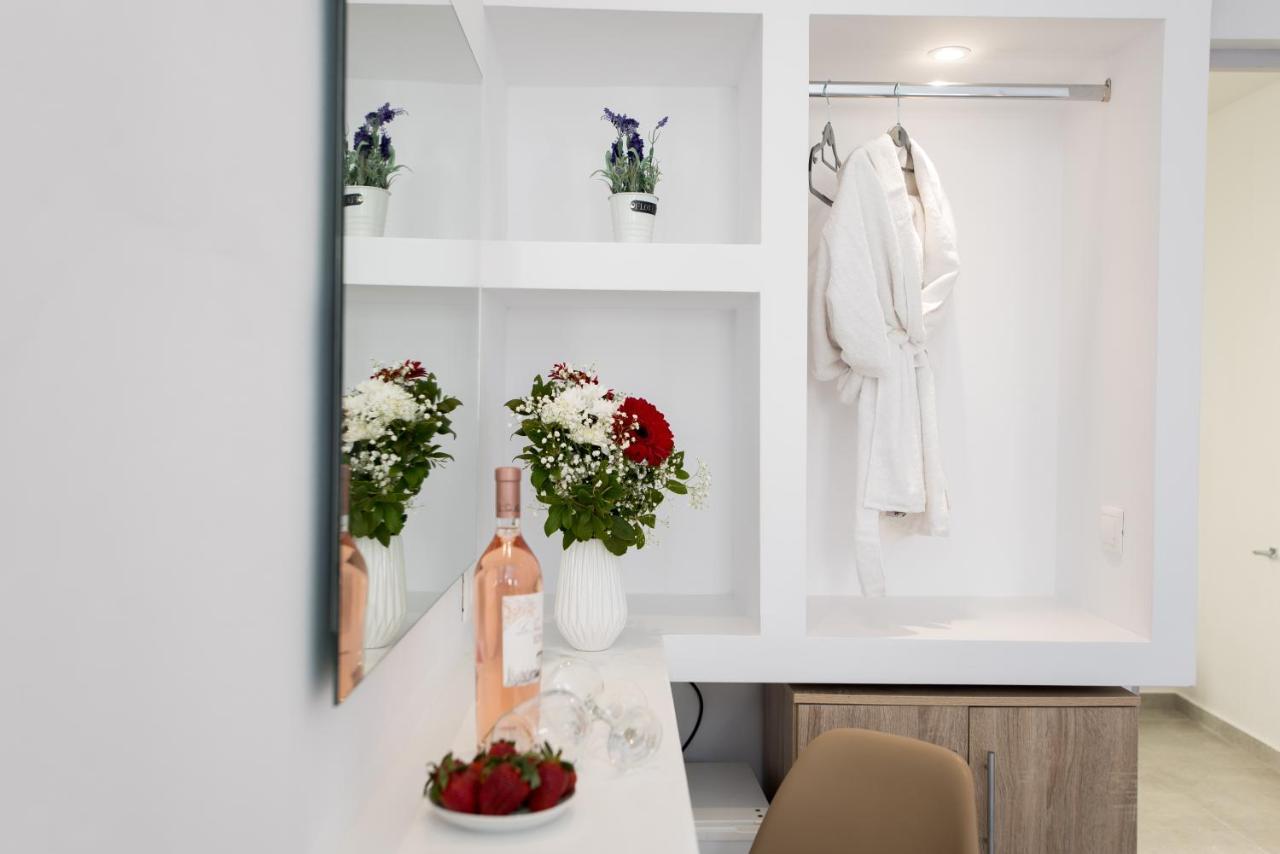 Myconian Little Venice Elite Suites With Sea View Mykonos Town Bagian luar foto